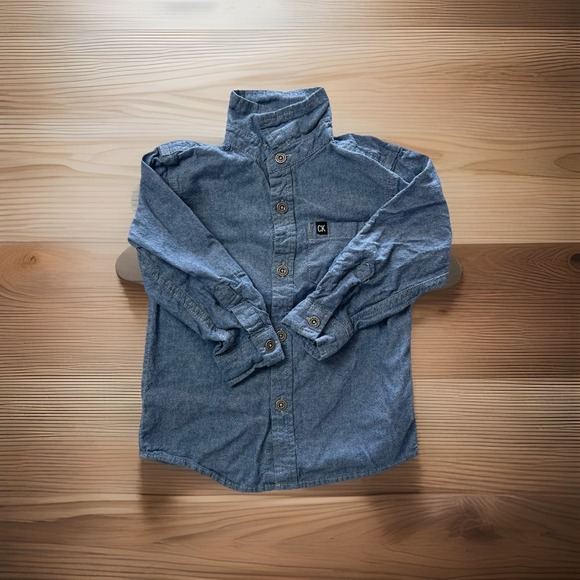 Calvin Klein Jeans Toddler Boy Shirt  2T Blue Chambray Denim Button Up LS - Picture 1 of 6